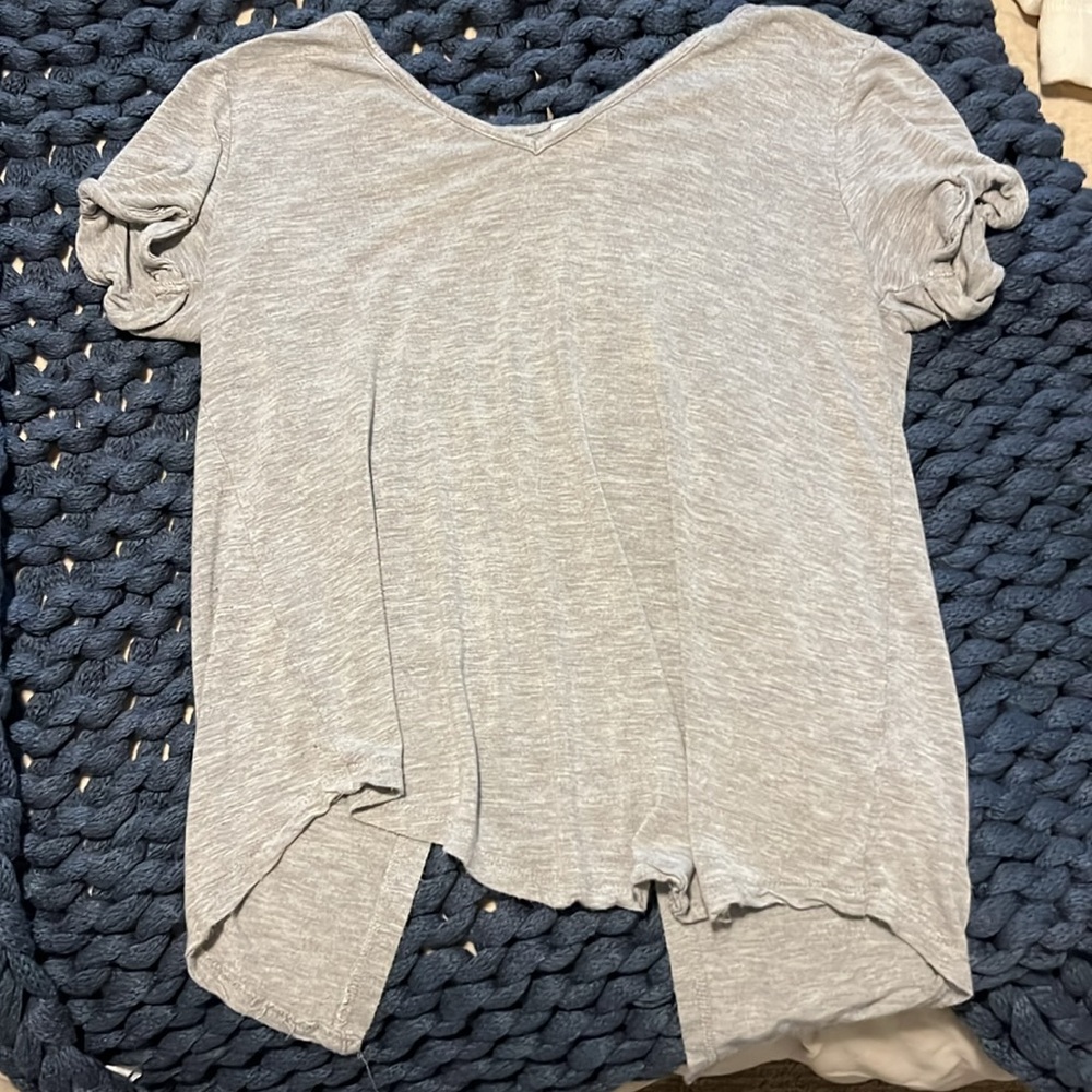 Grey Tee with Slit in Back - Picture 2 of 3